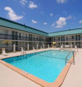 Ramada Perry Near Fairgrounds
