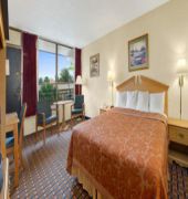 Super 8 by Wyndham Valdosta Mall