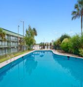 Super 8 by Wyndham Valdosta Mall