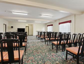 Lynwood Century Freeway Travelodge