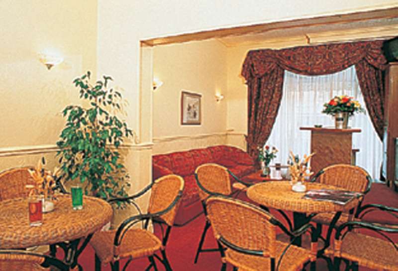 Inter-Hotel Le Savoy
